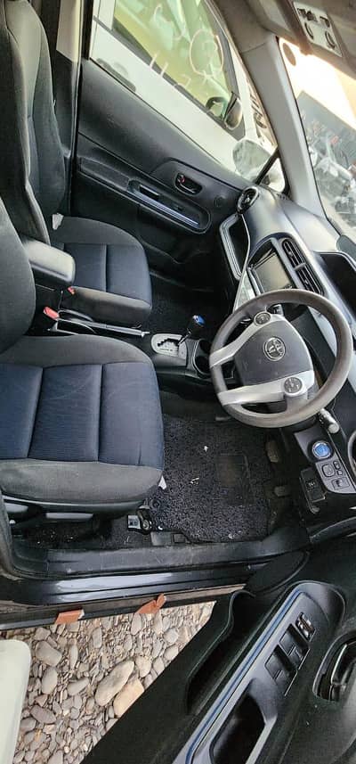 Toyota Aqua 2015