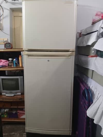 Orient XL Double Door Refrigerator In Excellent condition
