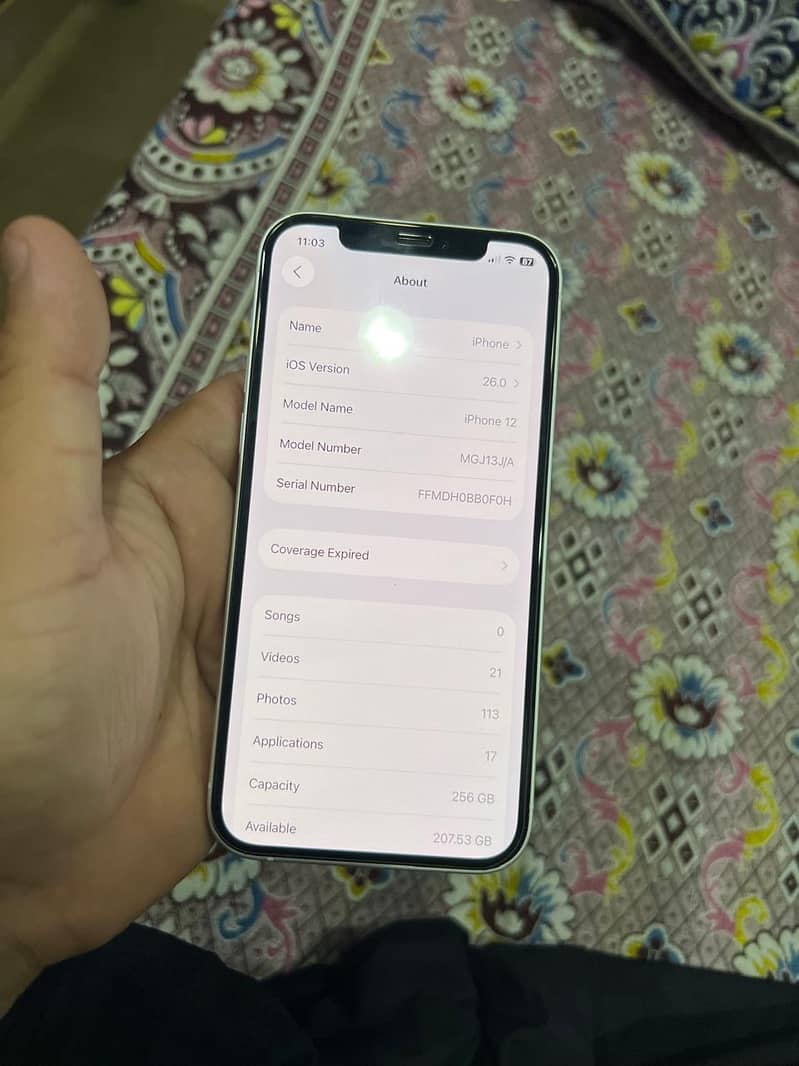 Apple iPhone 12 6