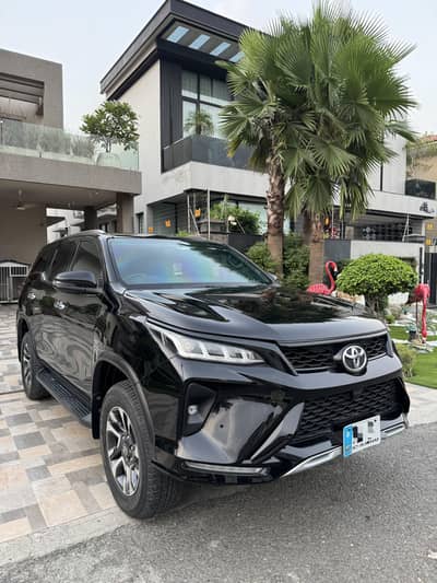 Toyota Fortuner Legender 2023