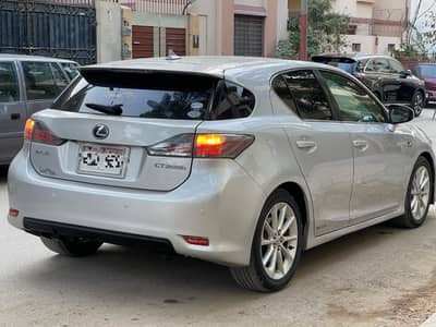 Lexus CT200h F sports 2012/2018