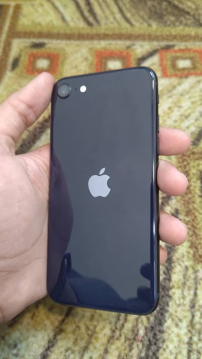 Apple iPhone SE 3