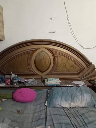 Master size bed with metal spring mattress