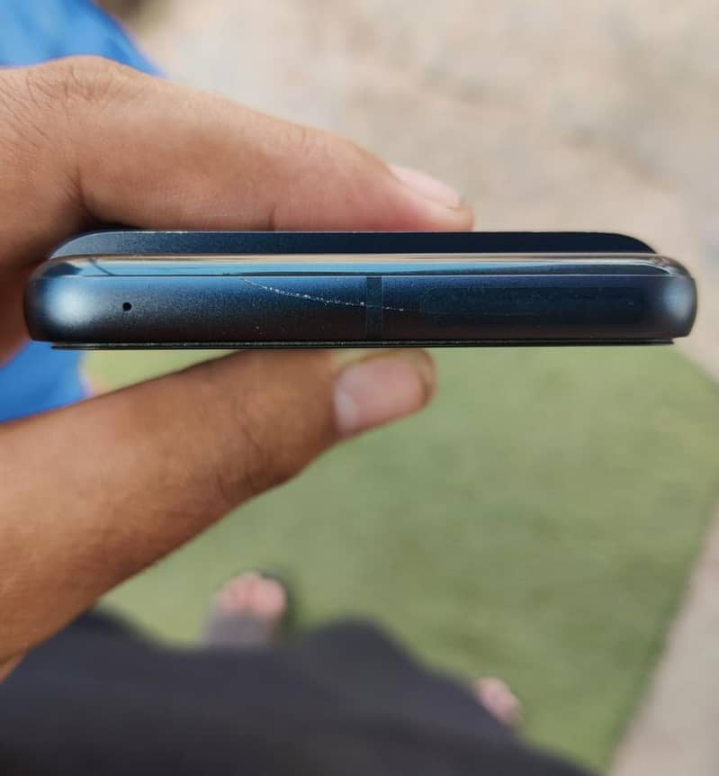 Google Pixel 8 4