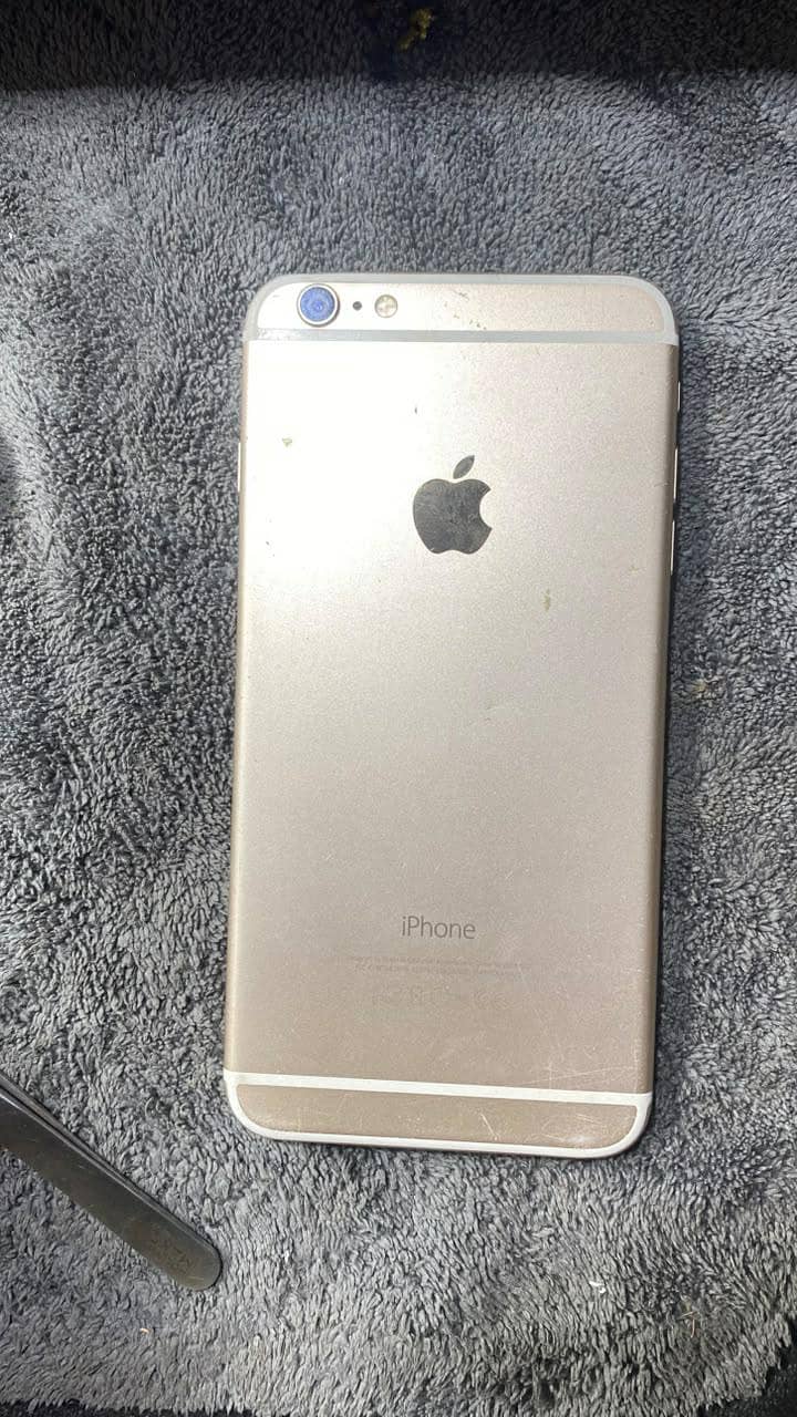 Apple iPhone 6 Plus 2