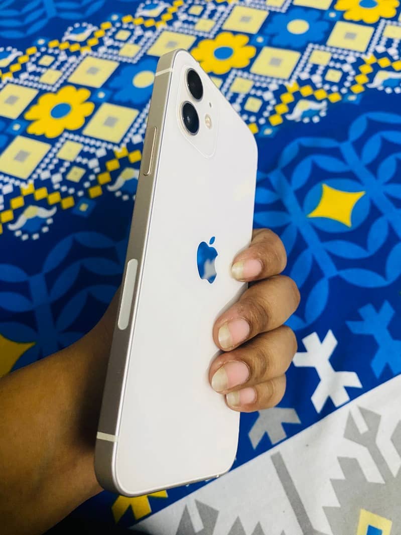 iPhone 12 2