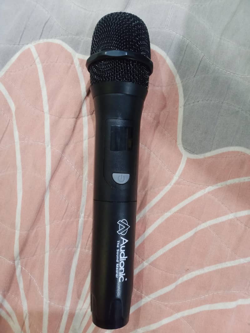 Audionaic model 808 plus 2
