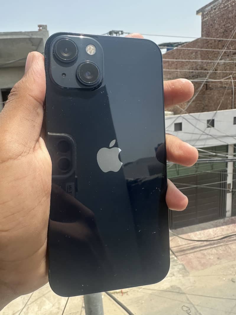 Apple iPhone 13 2