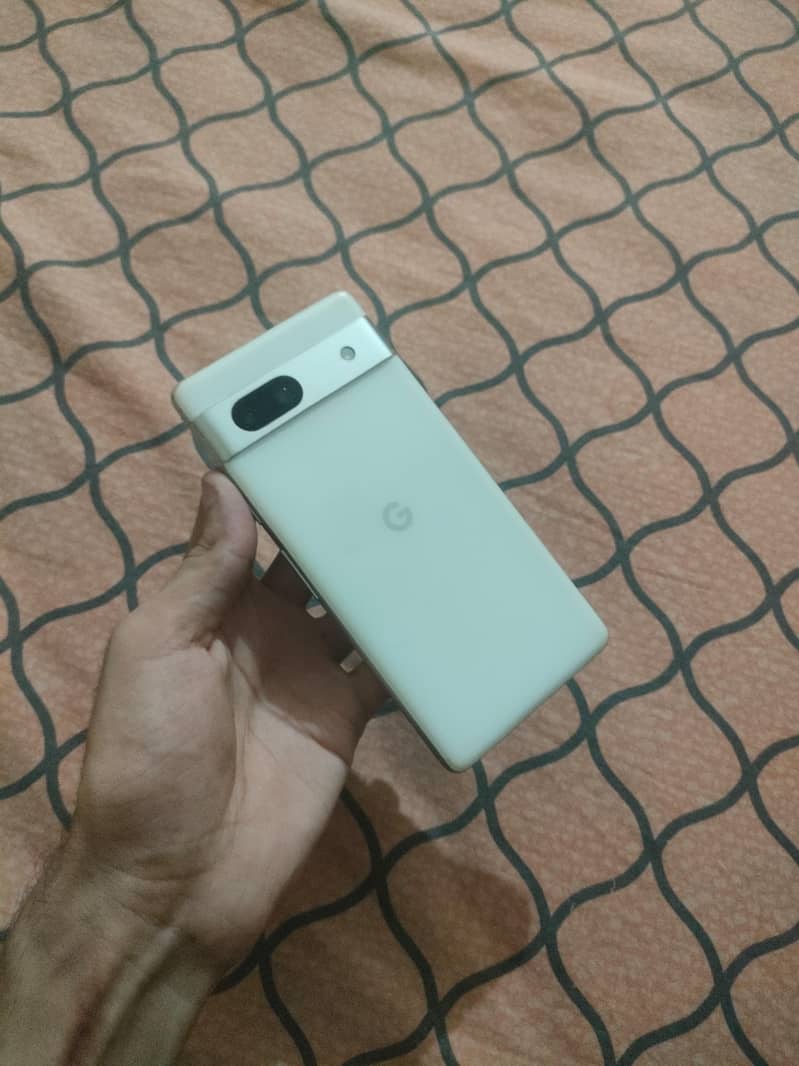 Google Pixel 7a 1