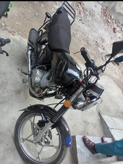 Suzuki 150 GS