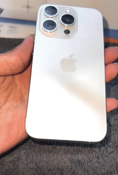 Apple iPhone 15 Pro