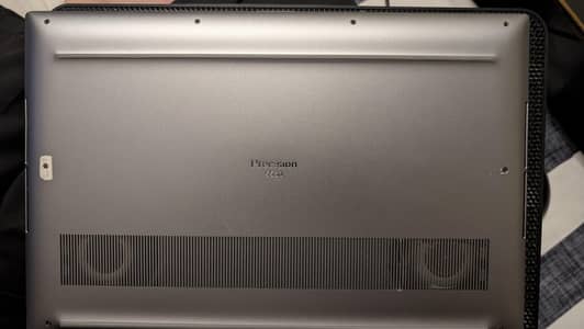 Dell precision 5560