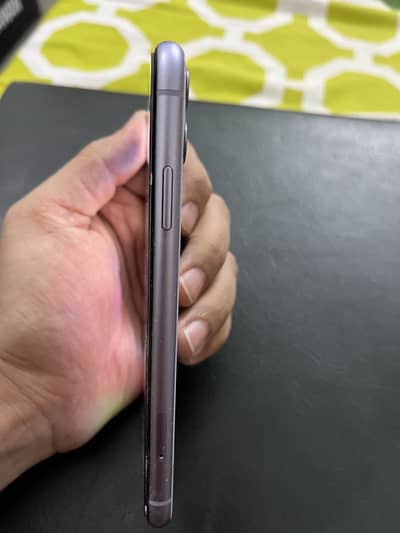 Apple iPhone 11