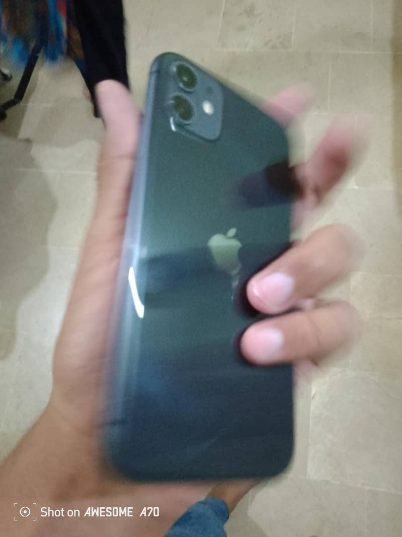 Apple iPhone 11 3
