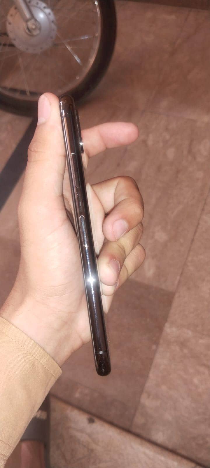 Apple iPhone X 5