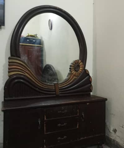 dressing table and show cas
