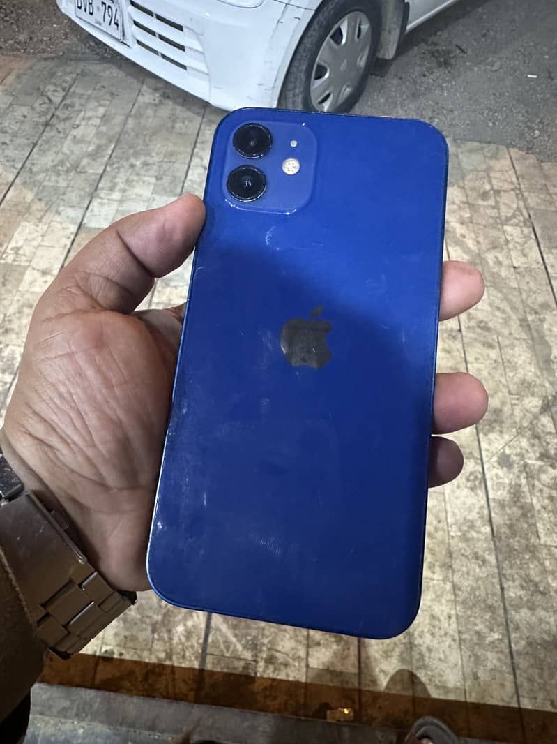 Apple iPhone 12 2