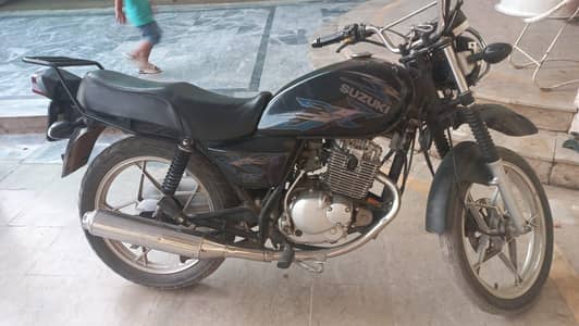 Suzuki 150 model 2023 in lush condition