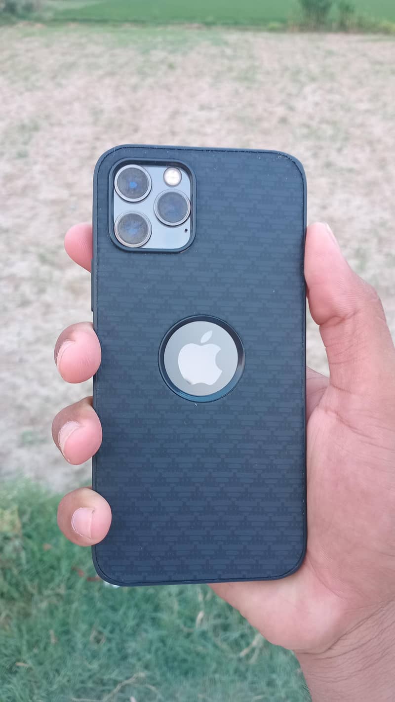 Apple iPhone 12 Pro 0