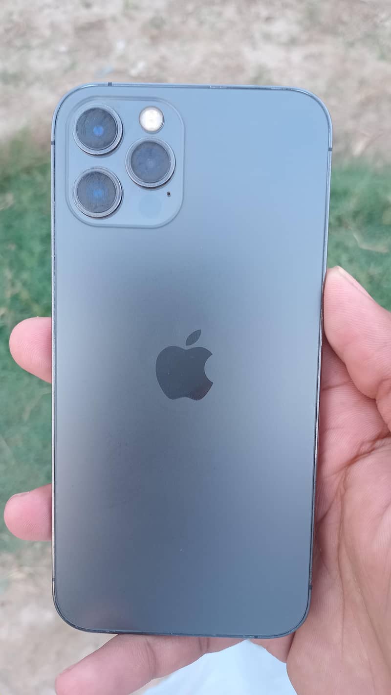 Apple iPhone 12 Pro 1