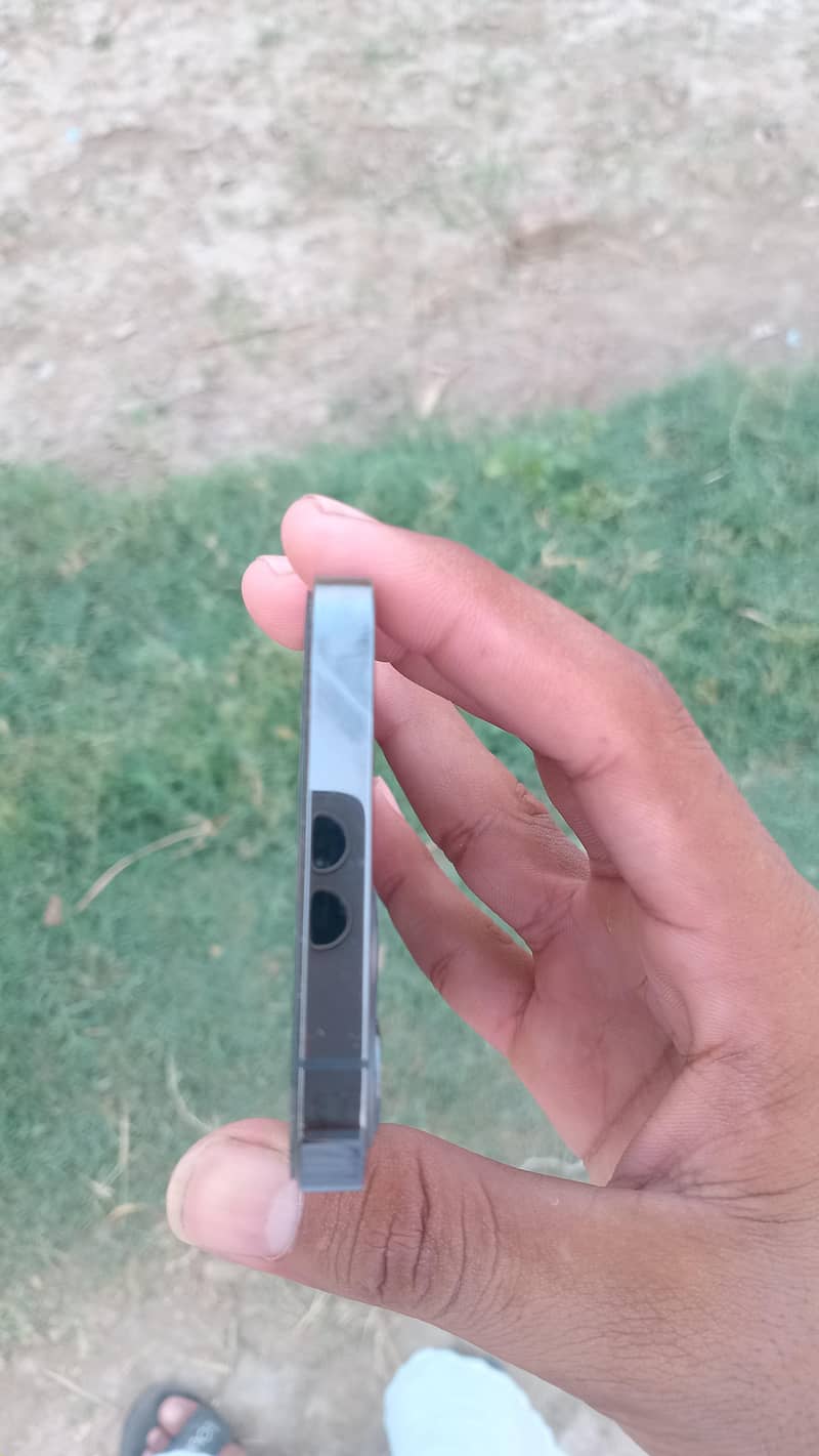 Apple iPhone 12 Pro 6