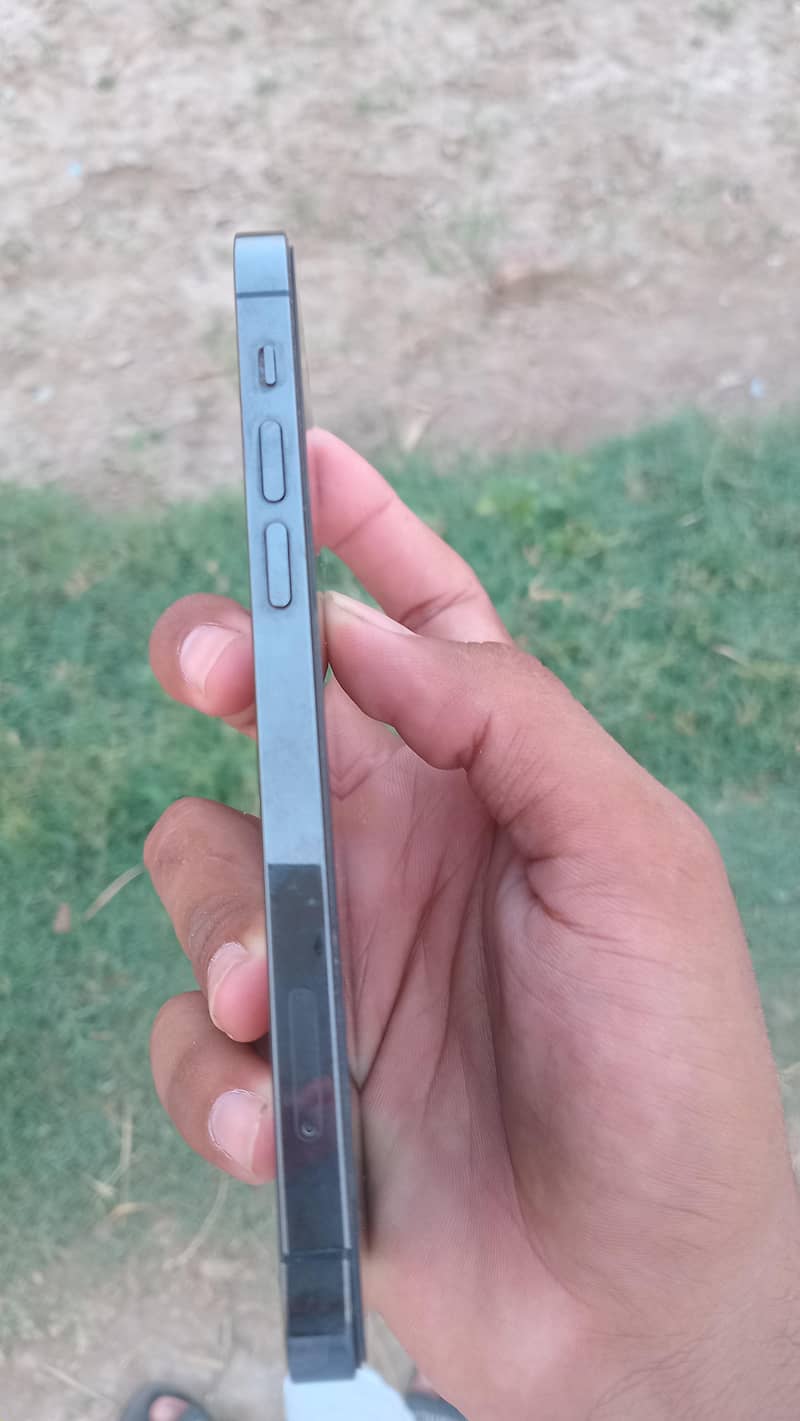Apple iPhone 12 Pro 7