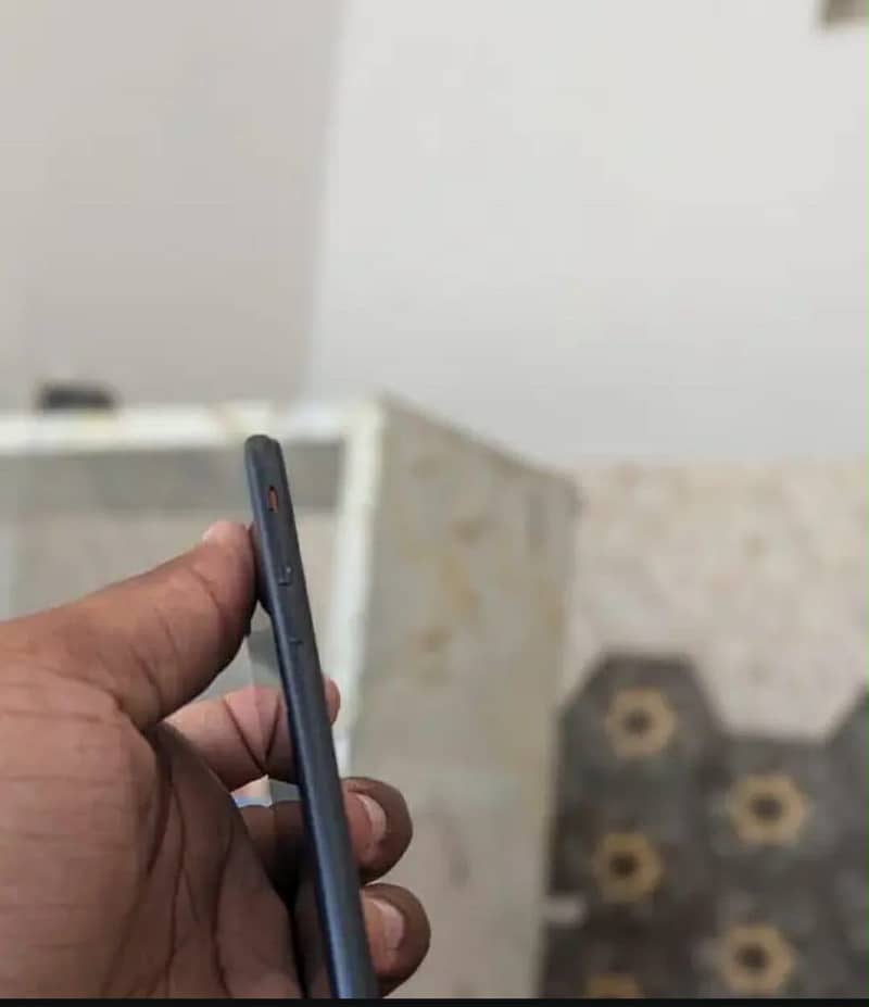 Apple iPhone SE 0