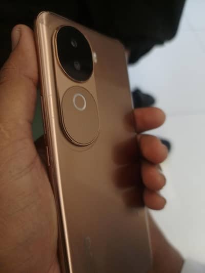 Vivo V40e