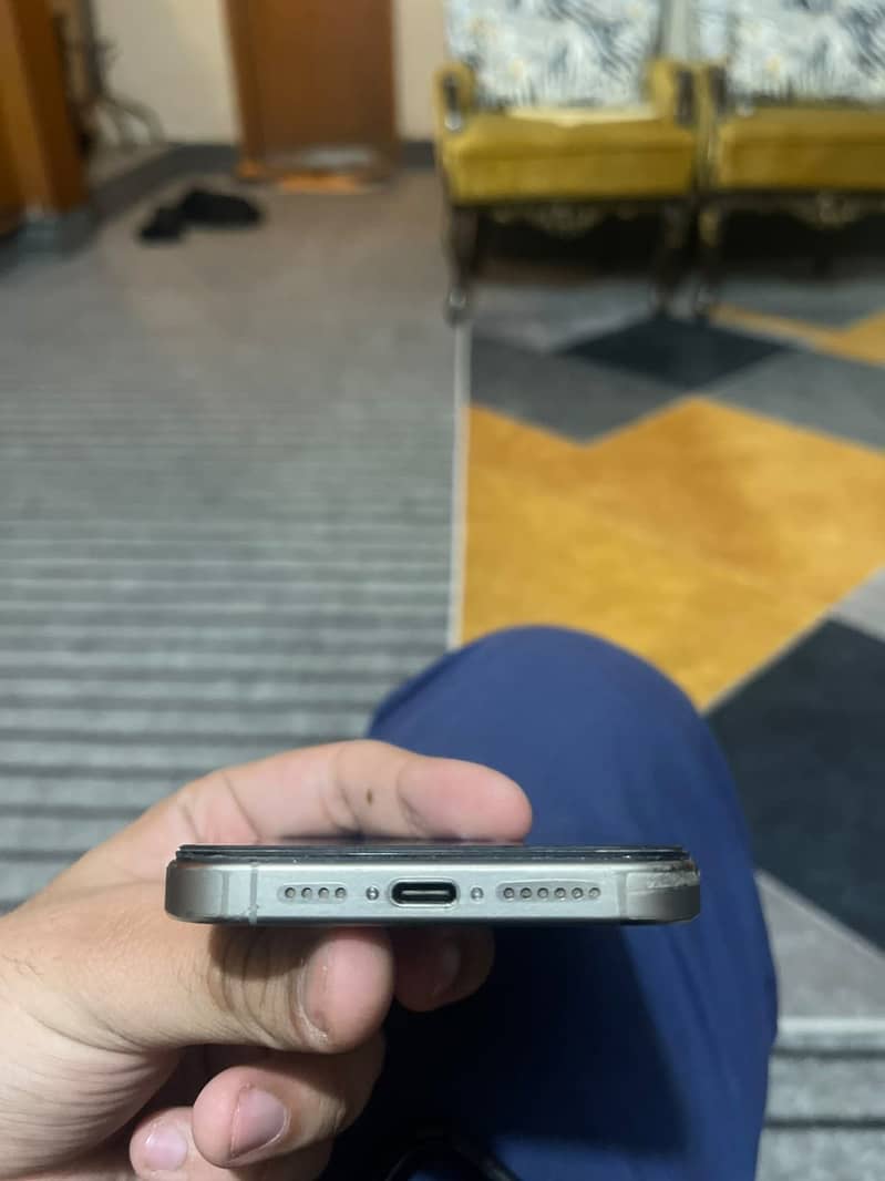 Iphone 15 pro max 0
