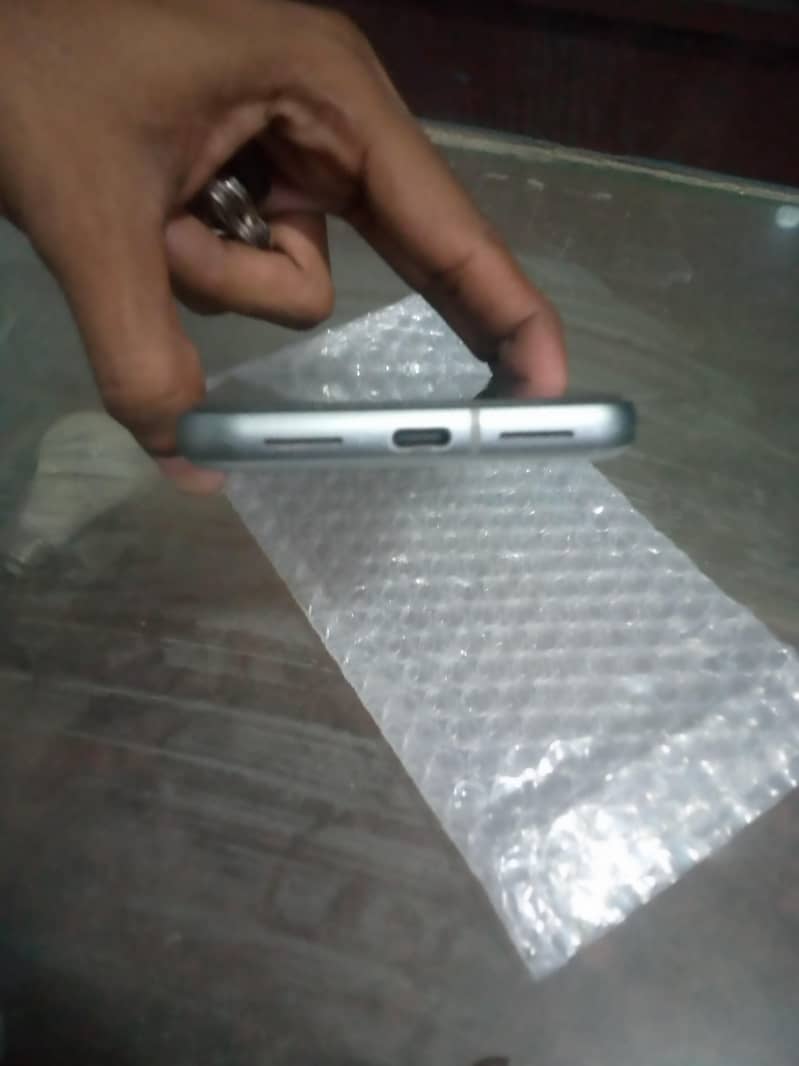 Google Pixel 8 1