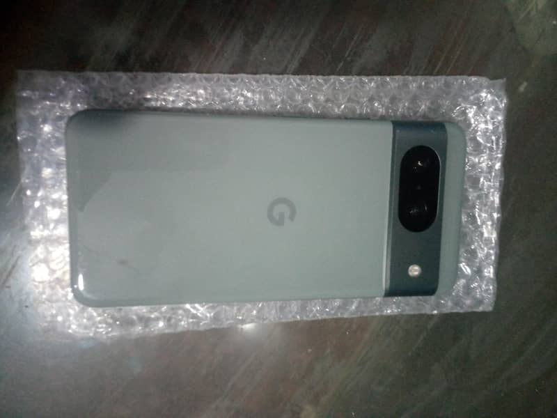 Google Pixel 8 3