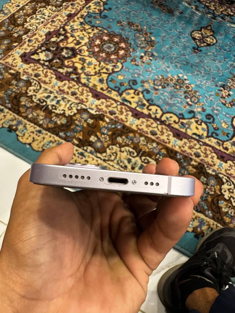 Apple iPhone 14 2