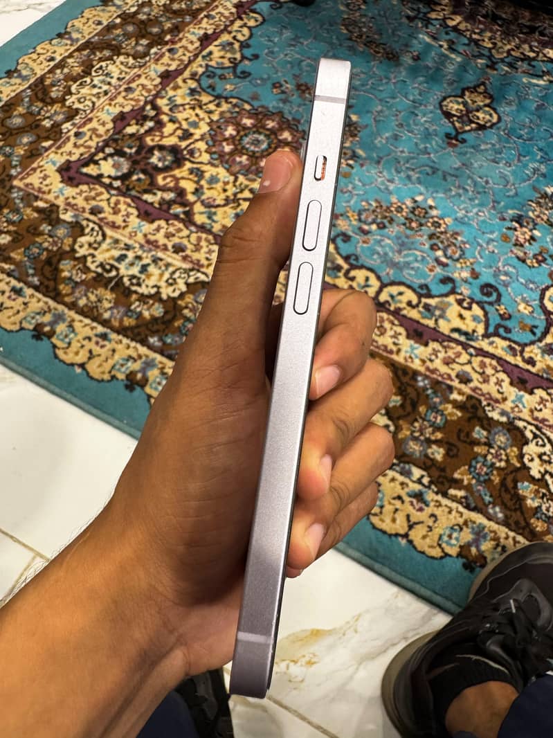 Apple iPhone 14 5