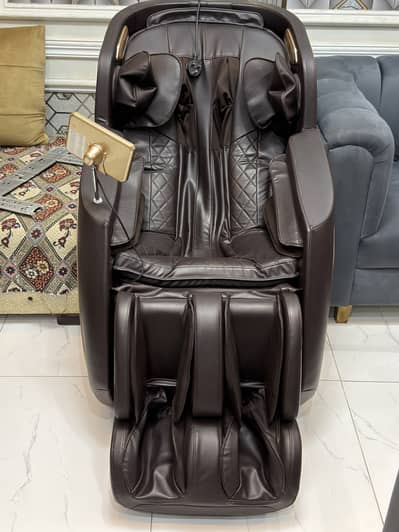JC Buckman Massaage chair