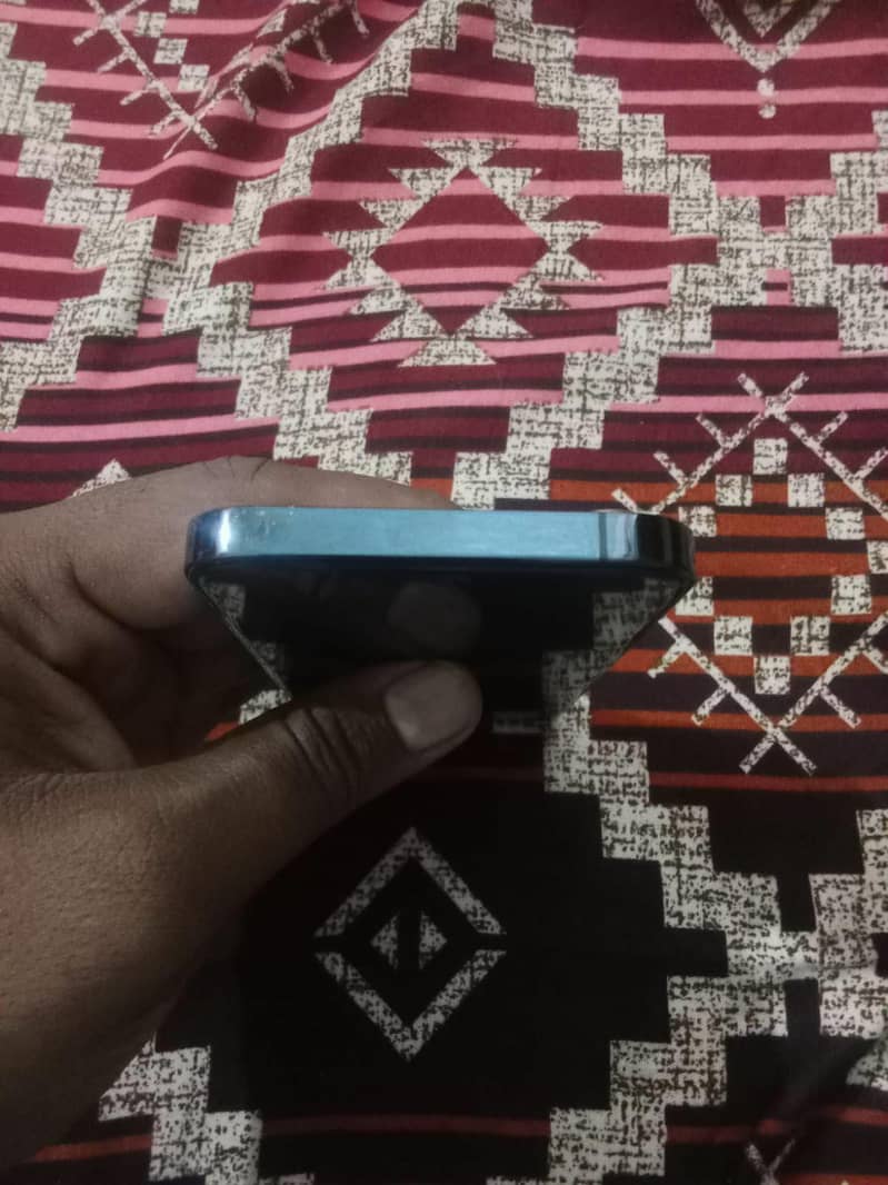 iphone 12 pro 2