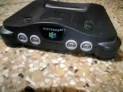 Vintage 1996 North American Nintendo 64