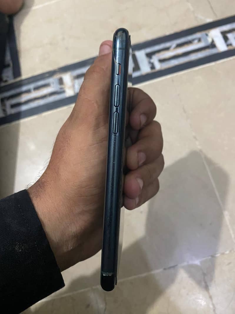 iPhone 11 pro 1