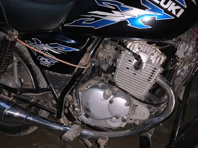 Suzuki GS 150 2022