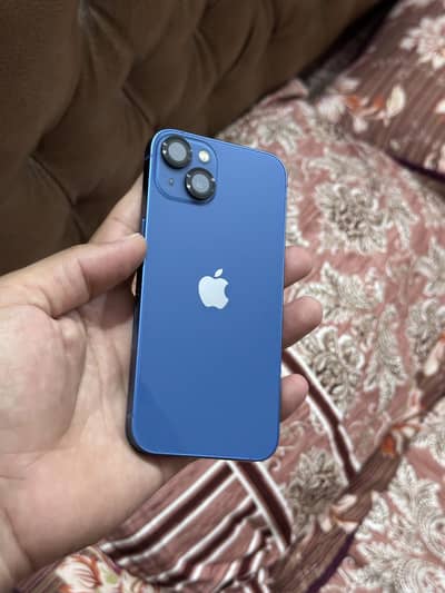 Apple iPhone 13