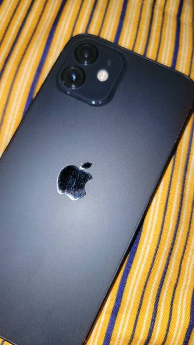 Apple iPhone 12