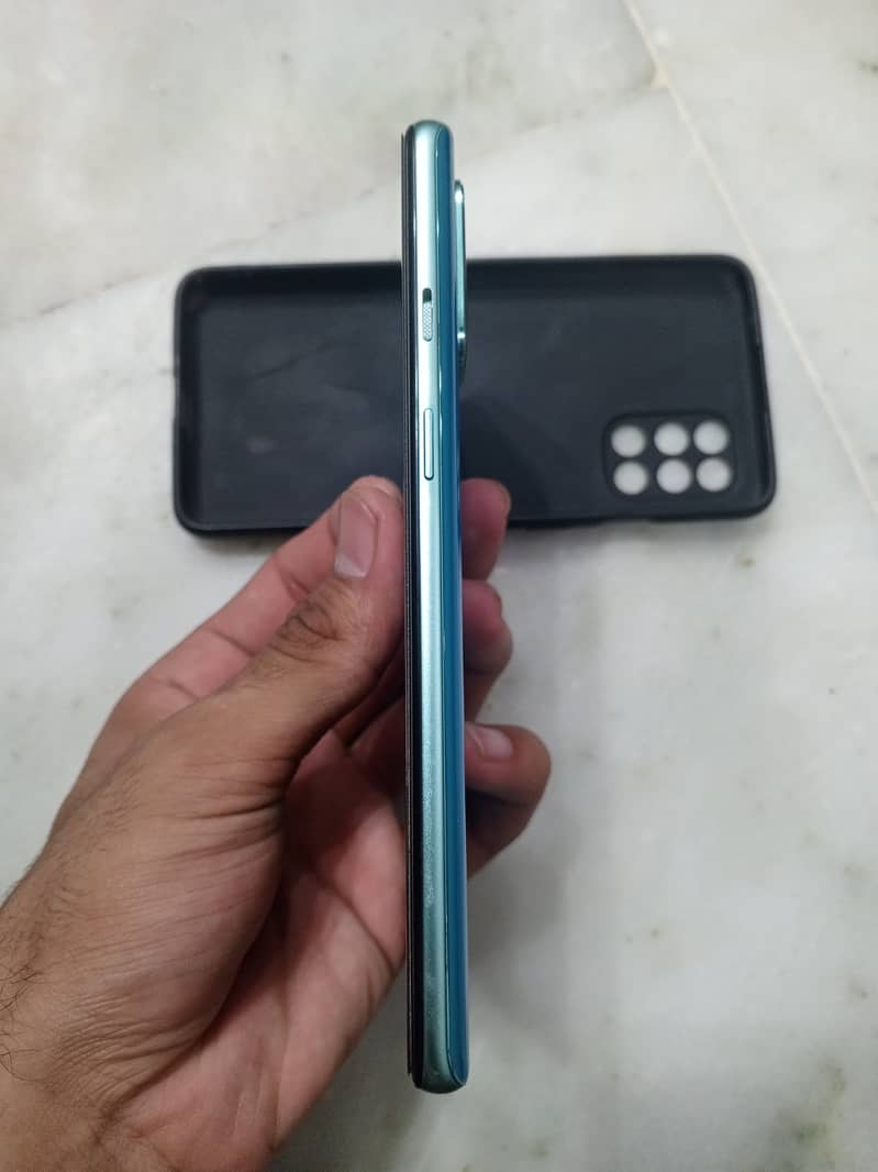One Plus 8T 2