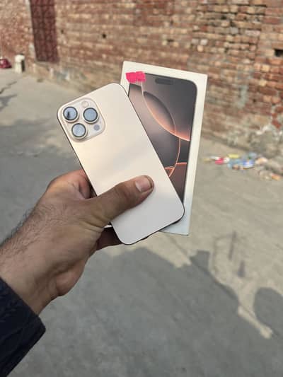 Apple iPhone 16 Pro Max