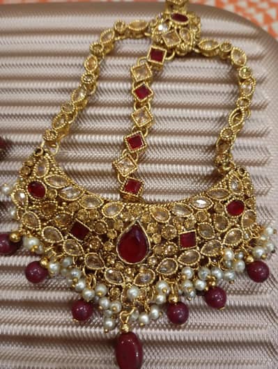 Bridal Jewellery Set / clutches