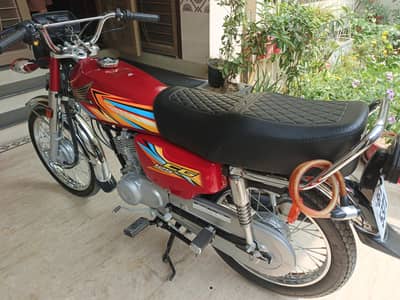 Honda 125 10/10 condition for sale