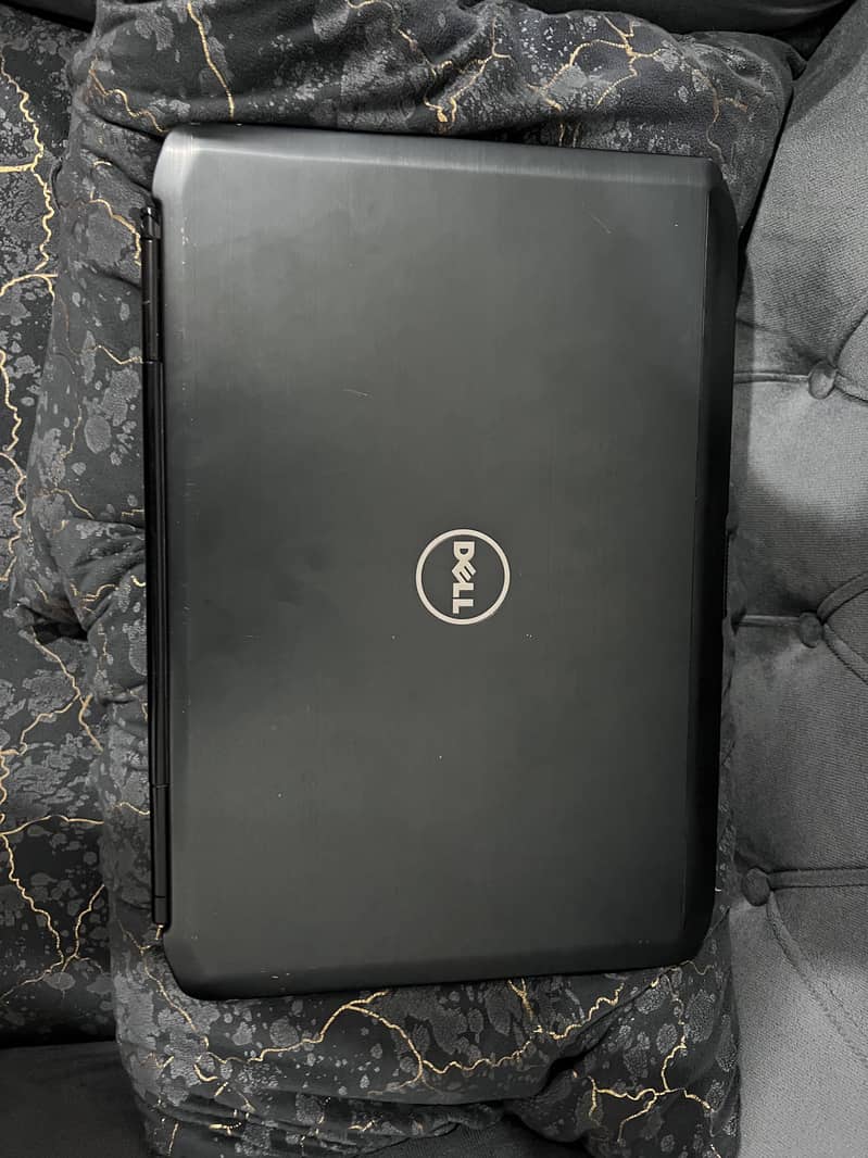 Laptop 0