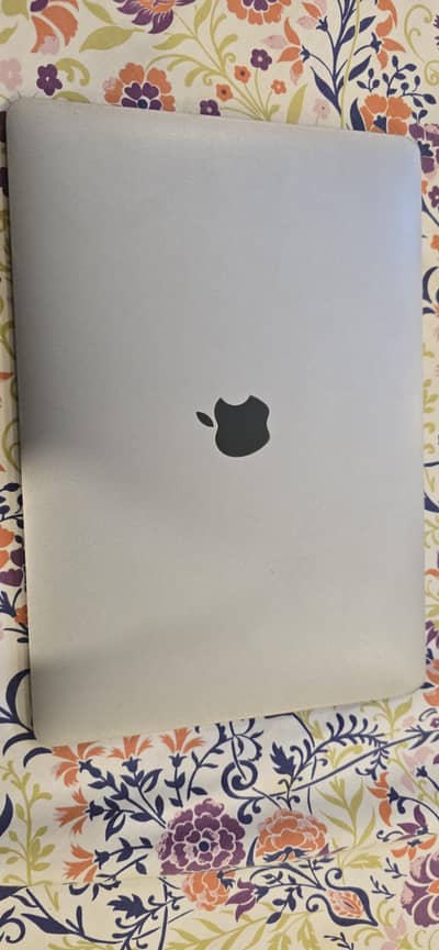 Macbook pro 2017 core i7
