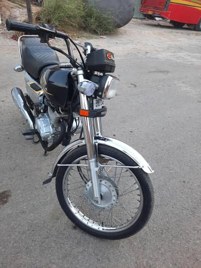 Honda 125 Special Edition Jet Black