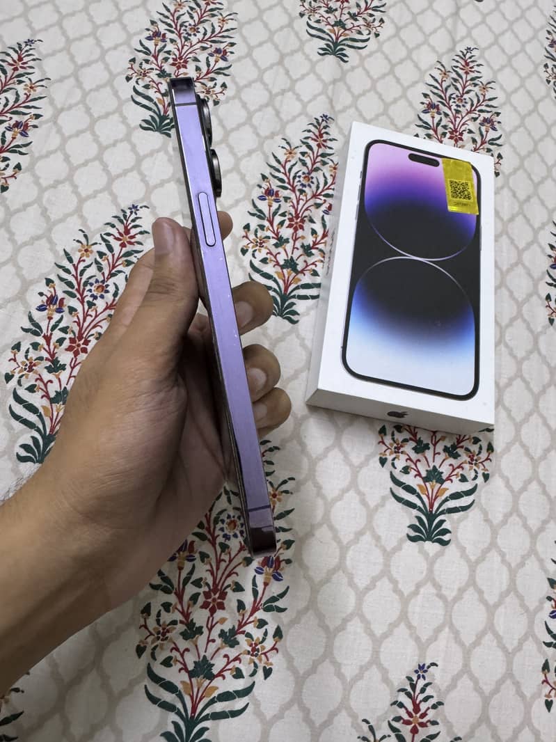 iPhone 14 Pro Max 4