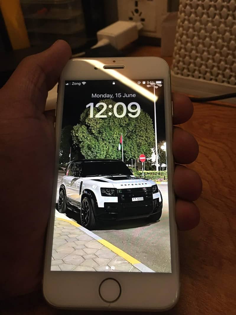 Apple iPhone 8 4