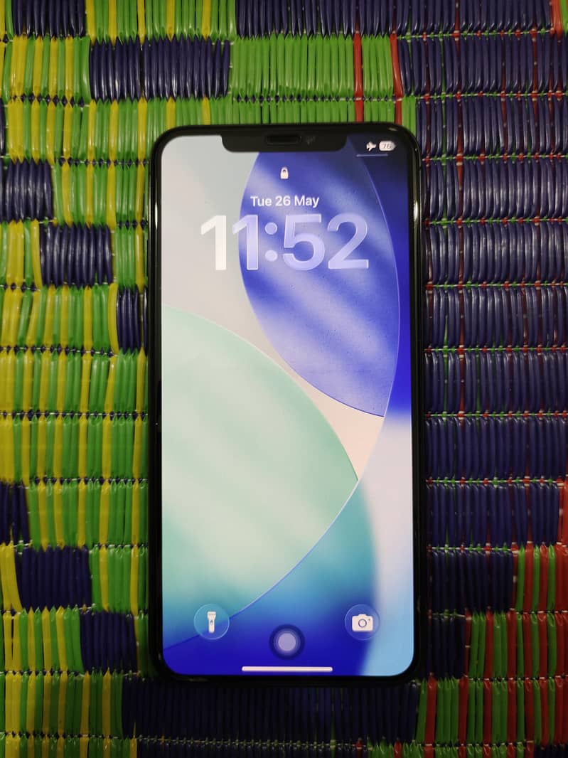 iphone 11 Pro Max 1